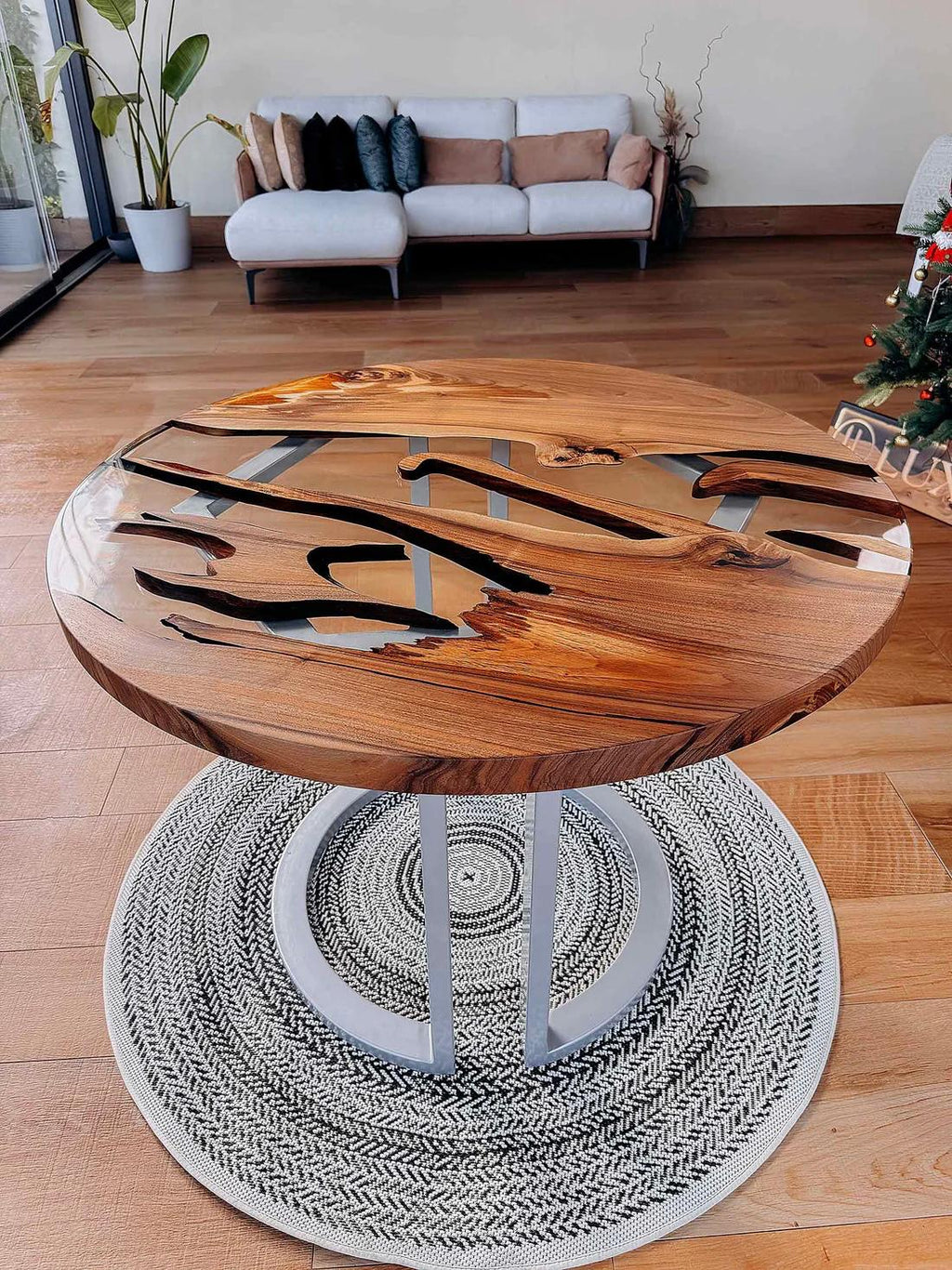 The Riverstone Table